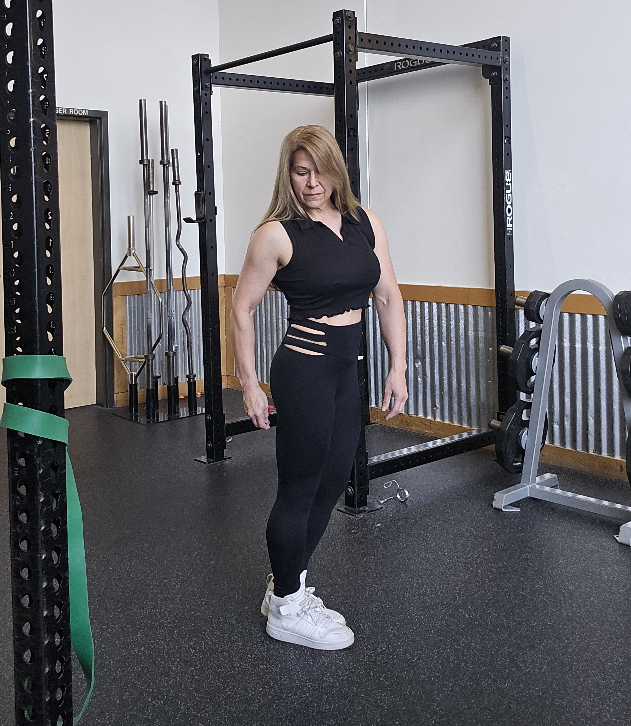 fitness model, bikini model, figure model, figure posing training, wellness posing, physique posing